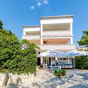 apartments-ruza-rajska-beach.primorje-gorskikotar.com/